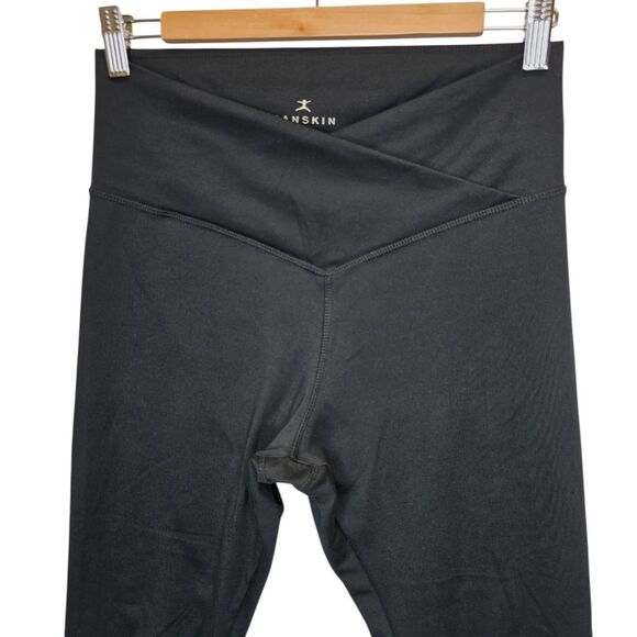 Danskin Women's M Crossover Waist Black Crop Leggings - Picture 4 of 14